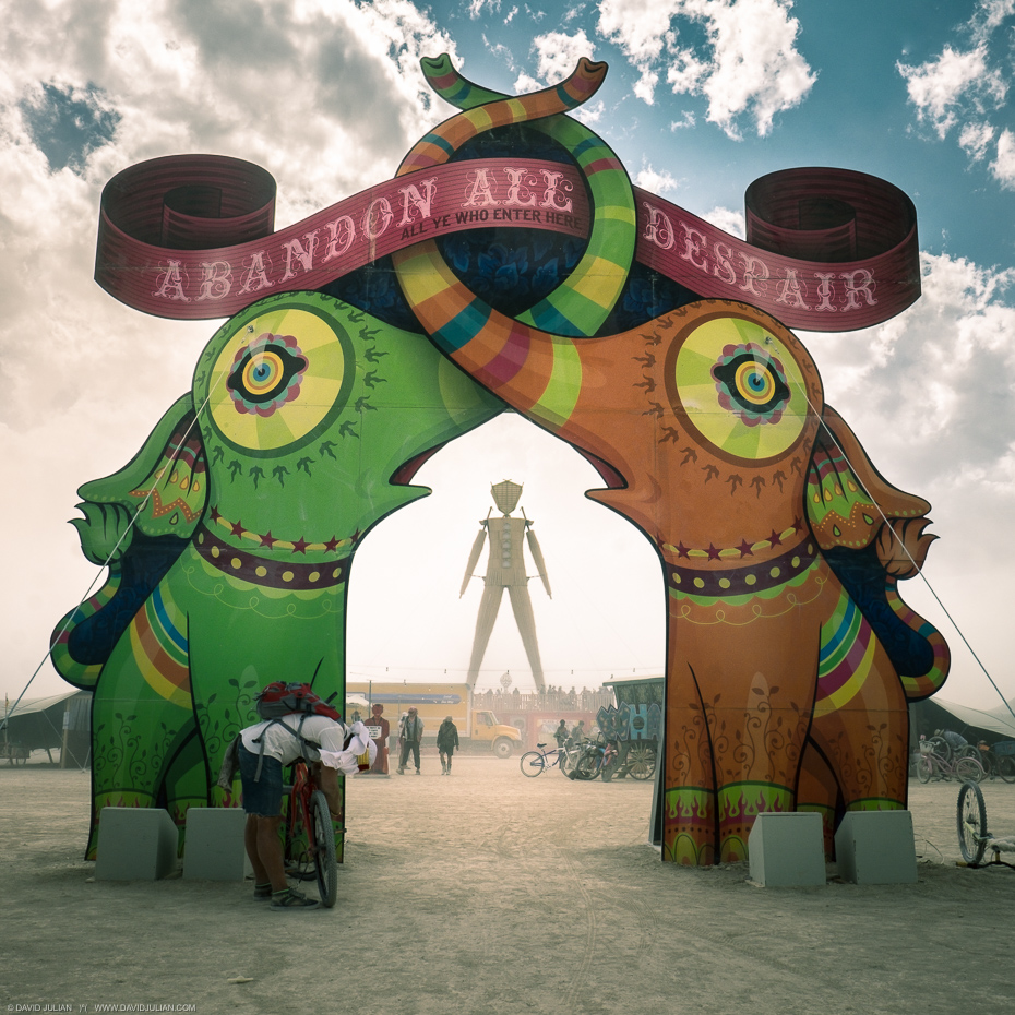01Burning Man 2015-ENTRANCE 0414-APF
