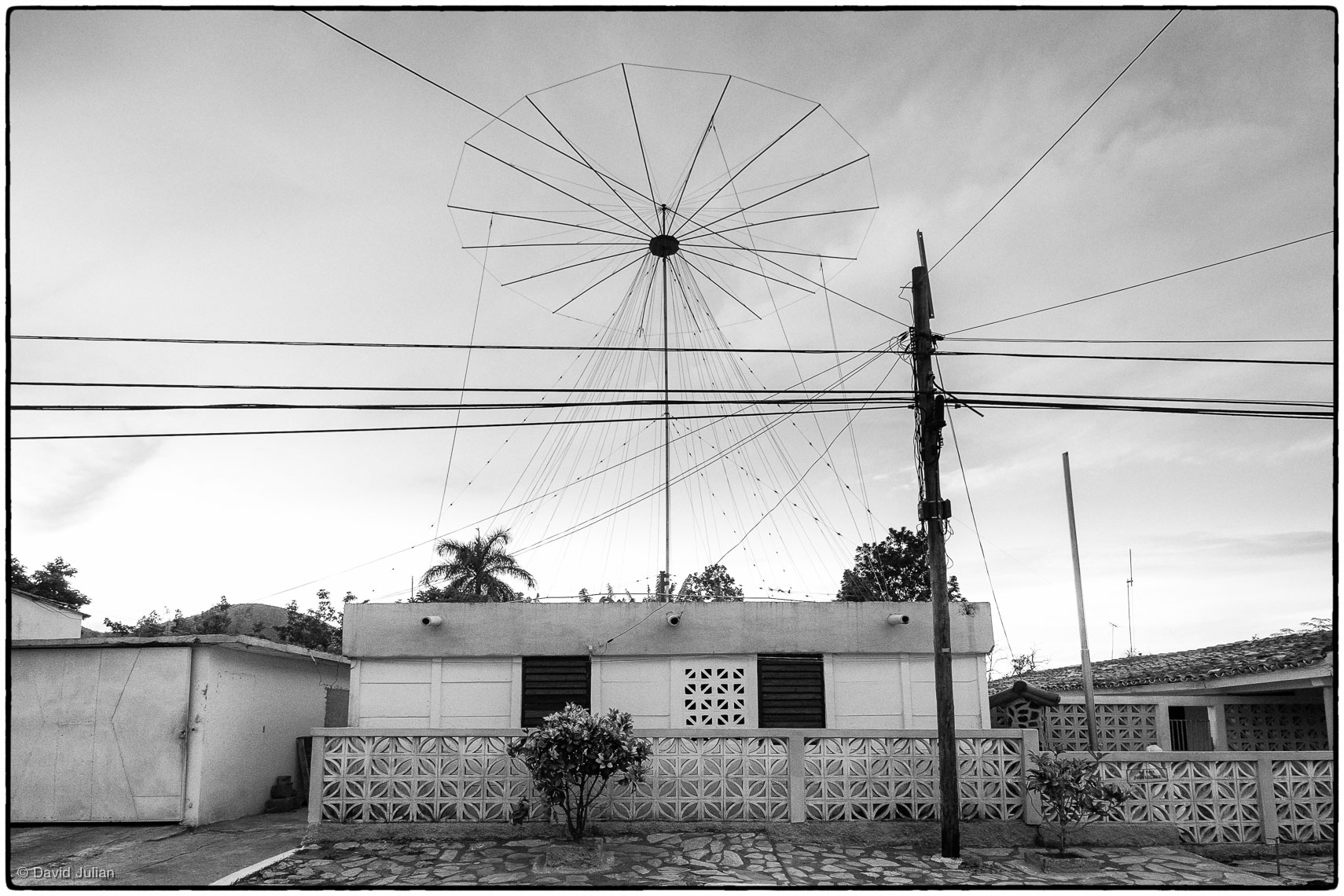 34_Cuba_2014_Vinales_radio-house