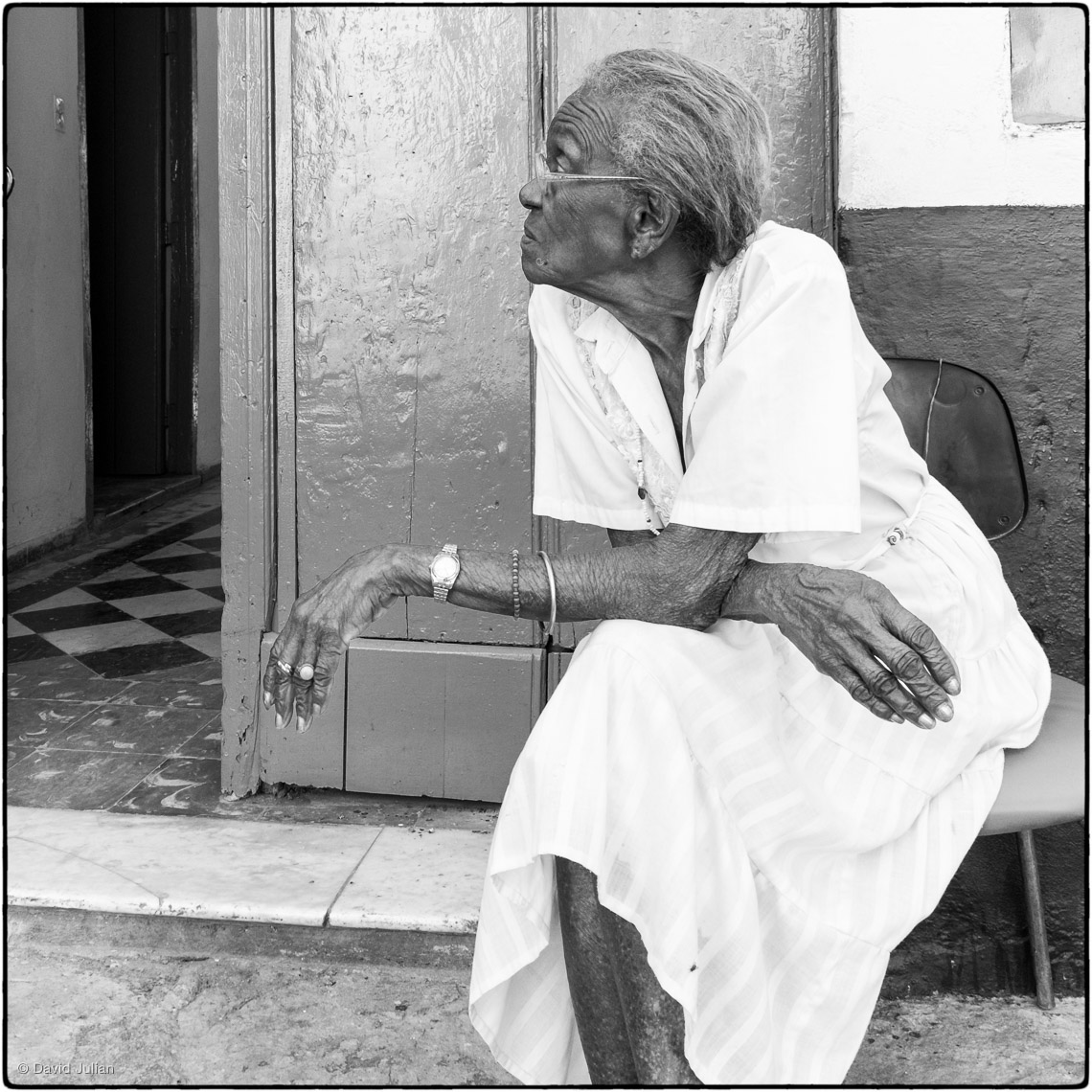 43_Cuba_old_woman_at_elderly_home