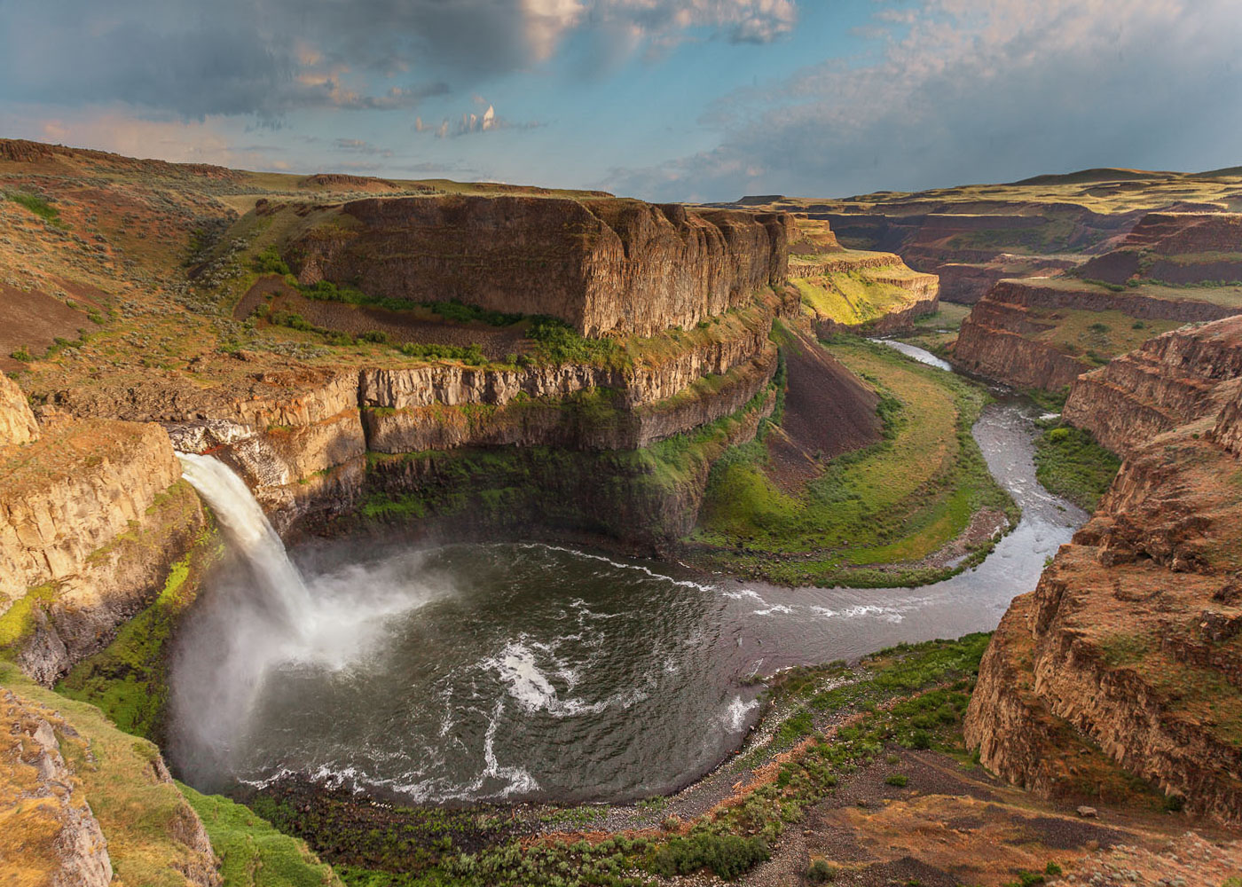 PalouseFallsBESTsky18x2416bt-APF1860px